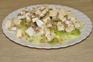 sałatka z serem pleśniowym